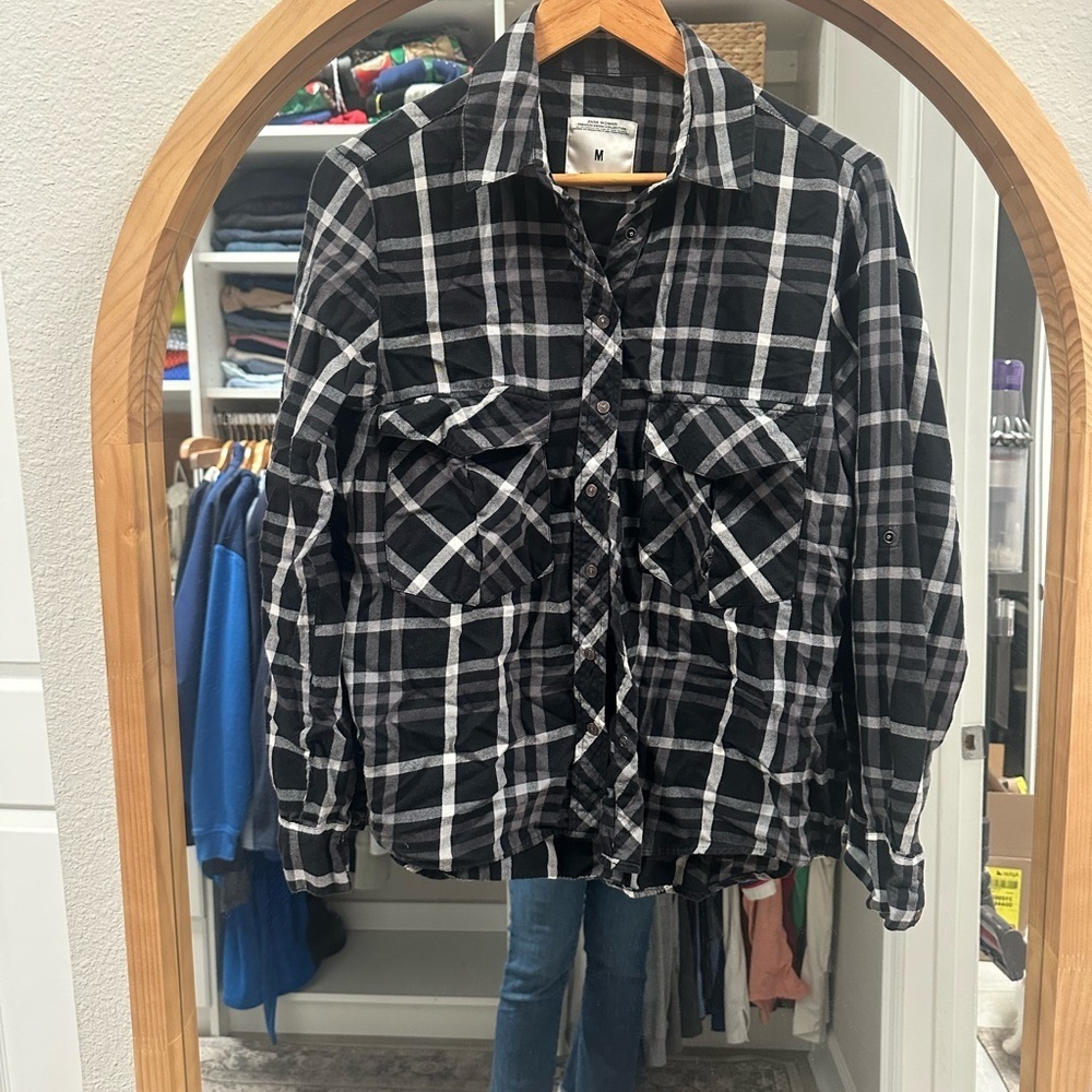Zara Black and White Plaid Button-Up Shirt